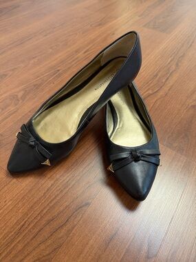 BCBG Bow Flats